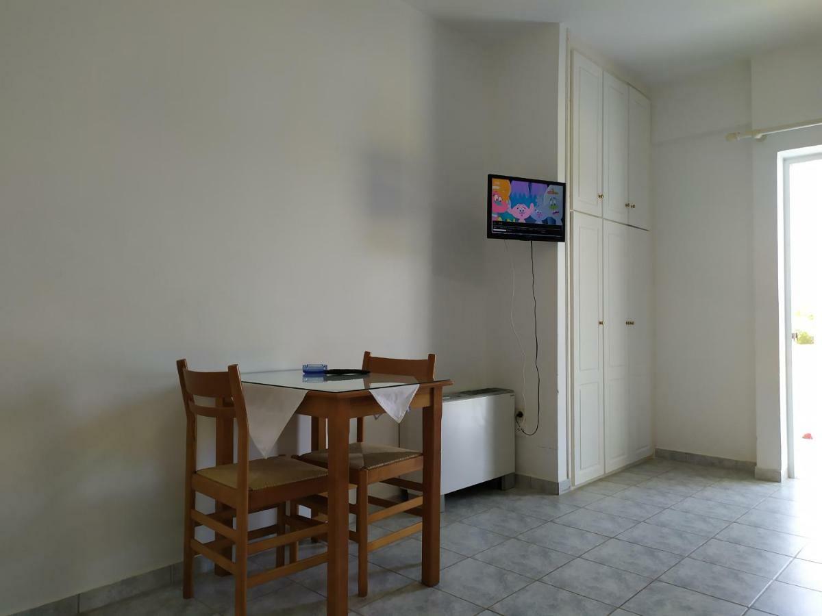 Makinia Beach Nafpaktos Dış mekan fotoğraf